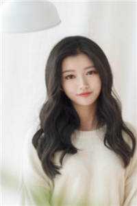 女修穿越年代收了宝藏下乡了全文
