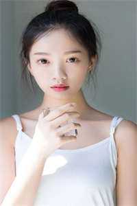 重生后，我抱紧大佬的金大腿全文