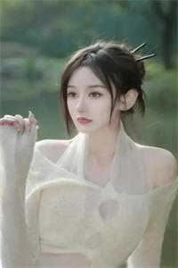 活成前任白月光后，她桃花朵朵开全集小说