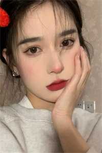 觉醒后，假千金凭实力成团宠