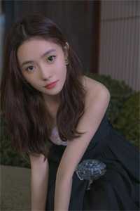 小说穿书成女配：我能看到有弹幕在骂我