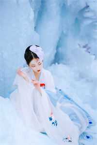 穿成团宠小师妹，干翻修真界全章节