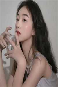 少爷，夫人是回来收拾行李的全文
