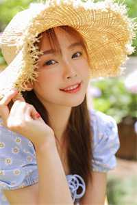 长篇小说活成前任白月光后，她桃花朵朵开