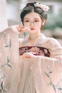 长大后，暗恋的小哥哥回来找我了完整版
