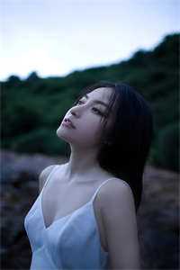 精品推介身为主角，我除了女帝老婆一无所有