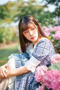 穿越九零后，她决心当宠文女主