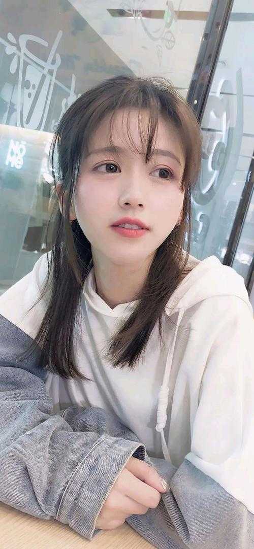 师姐可盐可软，她只想救世飞升