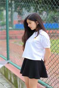 九零小村女：兵哥哥的独立小娇妻畅销书籍
