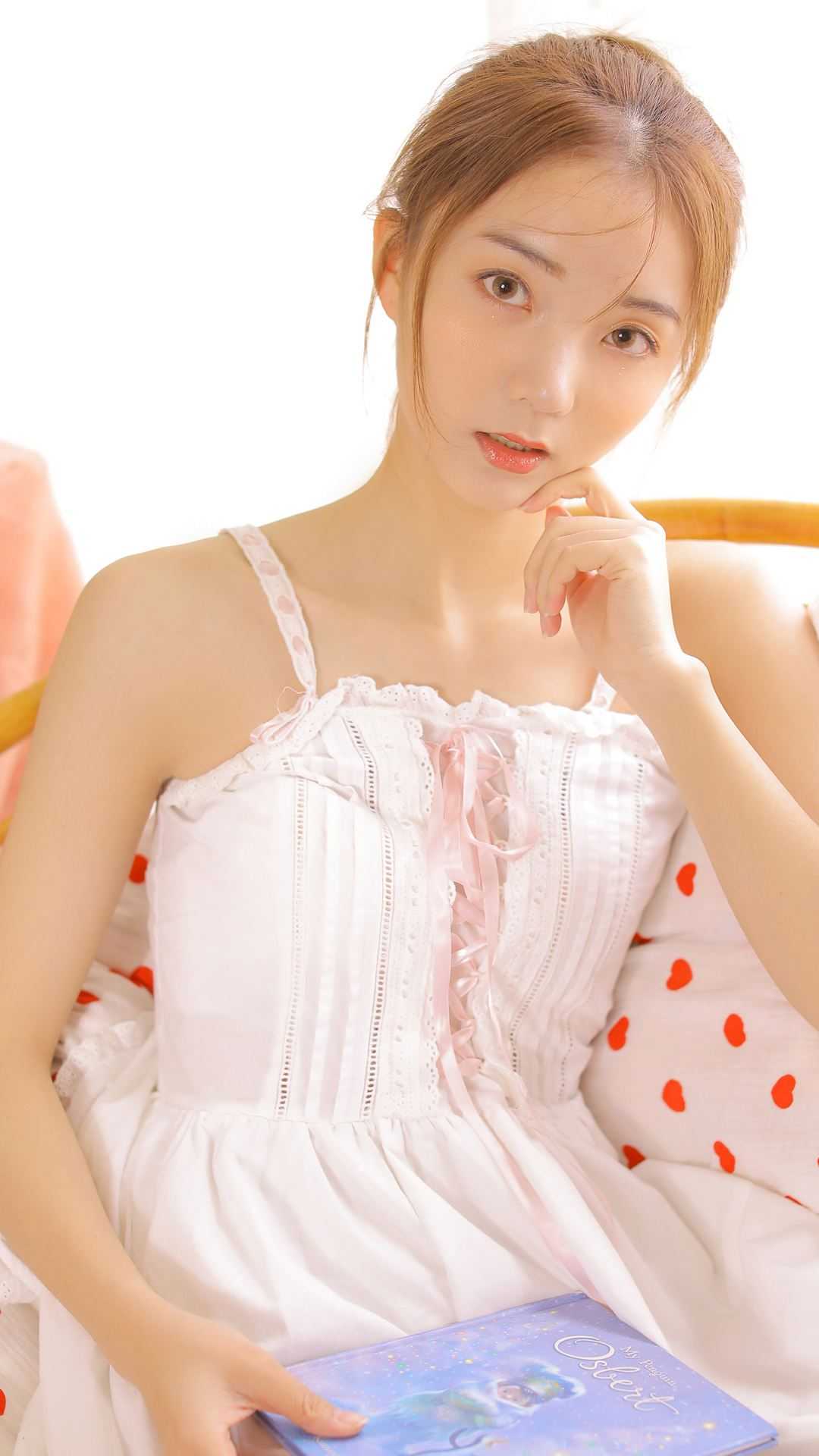 完整文集阅读活成前任白月光后，她桃花朵朵开