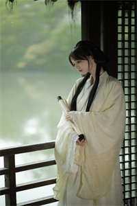 畅读全文重生拒做舔狗，清冷校花急哭了