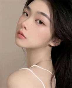 畅读全文版拒绝迷信，总裁夫人竟是玄学天师