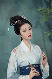 癌症晚期离婚，所有人开始爱我小说