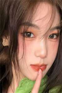 全集小说穿成辉发那拉，摆烂升职一路开挂