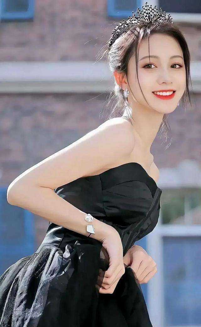 已完结王爷克妻命？不怕，她有神符护体