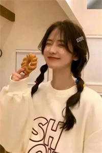 畅销小说推荐穿成暴君女儿，爹爹靠读心反败为胜
