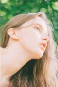 畅销巨著穿成农家女，绑个糙汉好种田