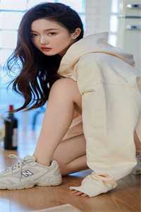 全章阅读穿成霸总妻，我炮灰碾压女主角！