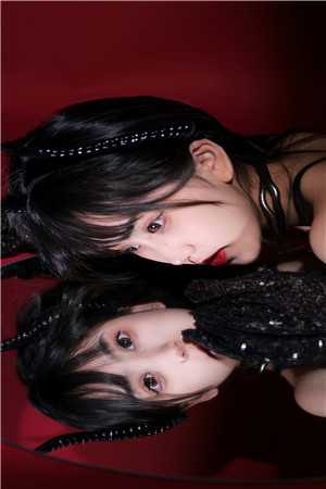 热门作品穿成暴君女儿，爹爹靠读心反败为胜