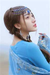召唤百万大军，女帝给我削苹果全集小说阅读