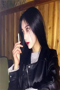 畅读精品替嫁三年，她踹渣夫改嫁王爷