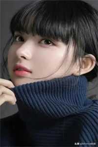 捡回摄政王后，她在皇室作威作福