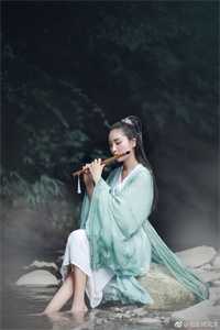 畅读精品团宠小农女：空间灵泉有点甜