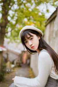 闪婚影帝，娇软甜妻暗中哄