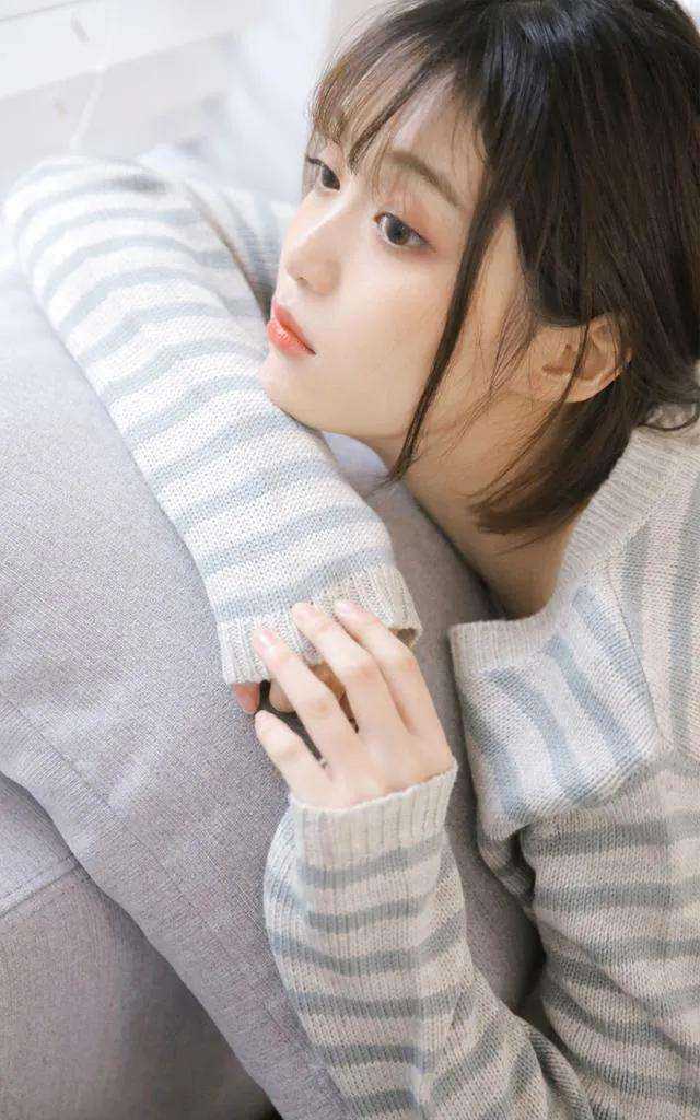穿到寒门后，我打江山送女帝