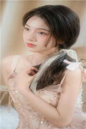 恢复记忆后，我的现代生活被古人直播了