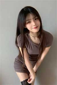 综艺：别人求生做任务，她躺平吃瓜