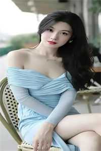 贵妃娘娘宫女出身，皇上偏宠着
