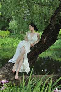 进监狱后，未婚夫杀疯了