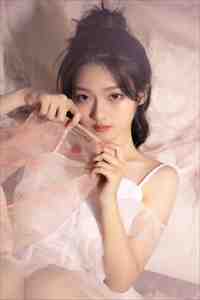 先婚后爱：重生成军嫂后的逆袭之路