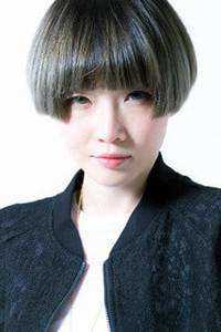 重生觉醒，侯府夫人弃了愚蠢人设