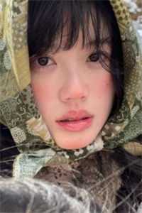 精选全文贵妃娘娘风情万种，冷情帝王也沦陷