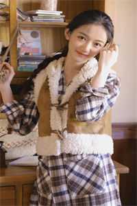 完整章节阅读穿越古代成美人，靠生子宠冠后宫