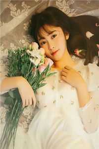 活成前任白月光后，她桃花朵朵开精品选集