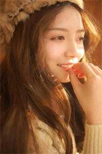 闪婚亿万总裁后，太太她成了白富美精品