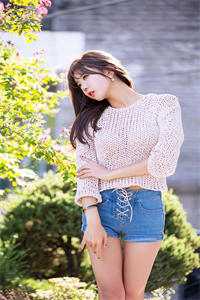 活成前任白月光后，她桃花朵朵开精品