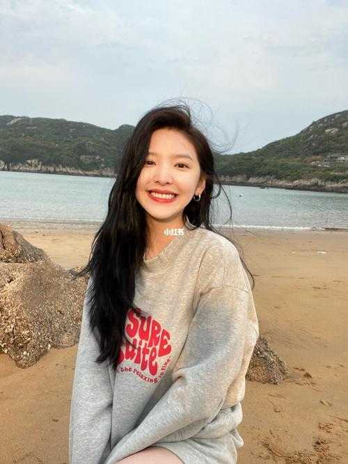 活成前任白月光后，她桃花朵朵开全集小说