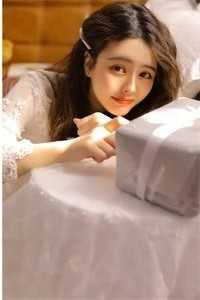精选篇章活成前任白月光后，她桃花朵朵开