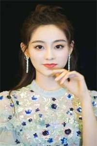 嫡女倾城，傲娇世子总想入赘侯门精选篇章