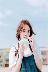 活成前任白月光后，她桃花朵朵开文章精选