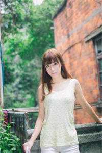 活成前任白月光后，她桃花朵朵开畅读佳作