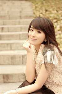 活成前任白月光后，她桃花朵朵开全本小说