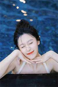 踹渣男后，我霸上美貌皇叔