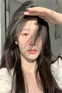 带着女儿入宫后，她成了宫斗冠军畅销巨作