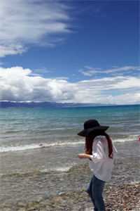 冥王崽崽随身带着小奶瓶，三界大佬争着宠男女主人公