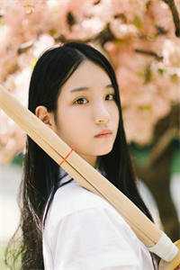 开局醒在女帝床上